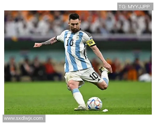 足球巨星精彩瞬间集锦全景回顾每位传奇的辉煌时刻与感人故事 足球巨星精彩瞬间集锦全景回顾每位传奇的辉煌时刻与感人故事