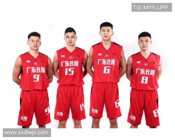 赛后分析:成都篮球队与广州篮球队心理素质对比及影响因素探讨 赛后分析:成都篮球队与广州篮球队心理素质对比及影响因素探讨